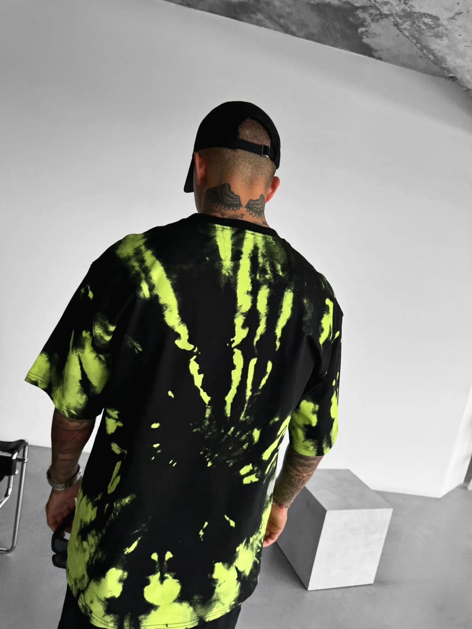Oversize Experimental T-shirt - Black and Green