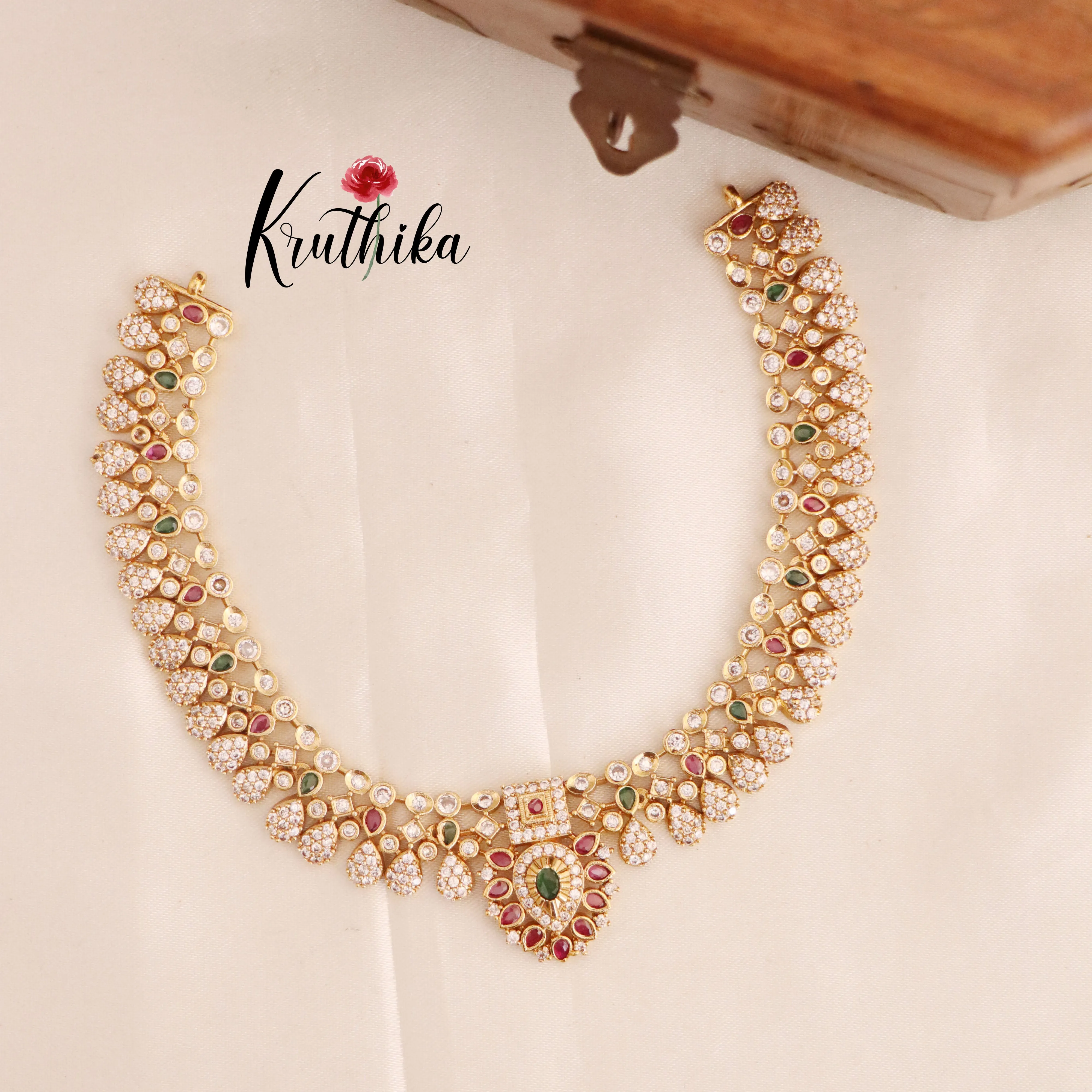 Pretty Trendy Cutwork NC1734