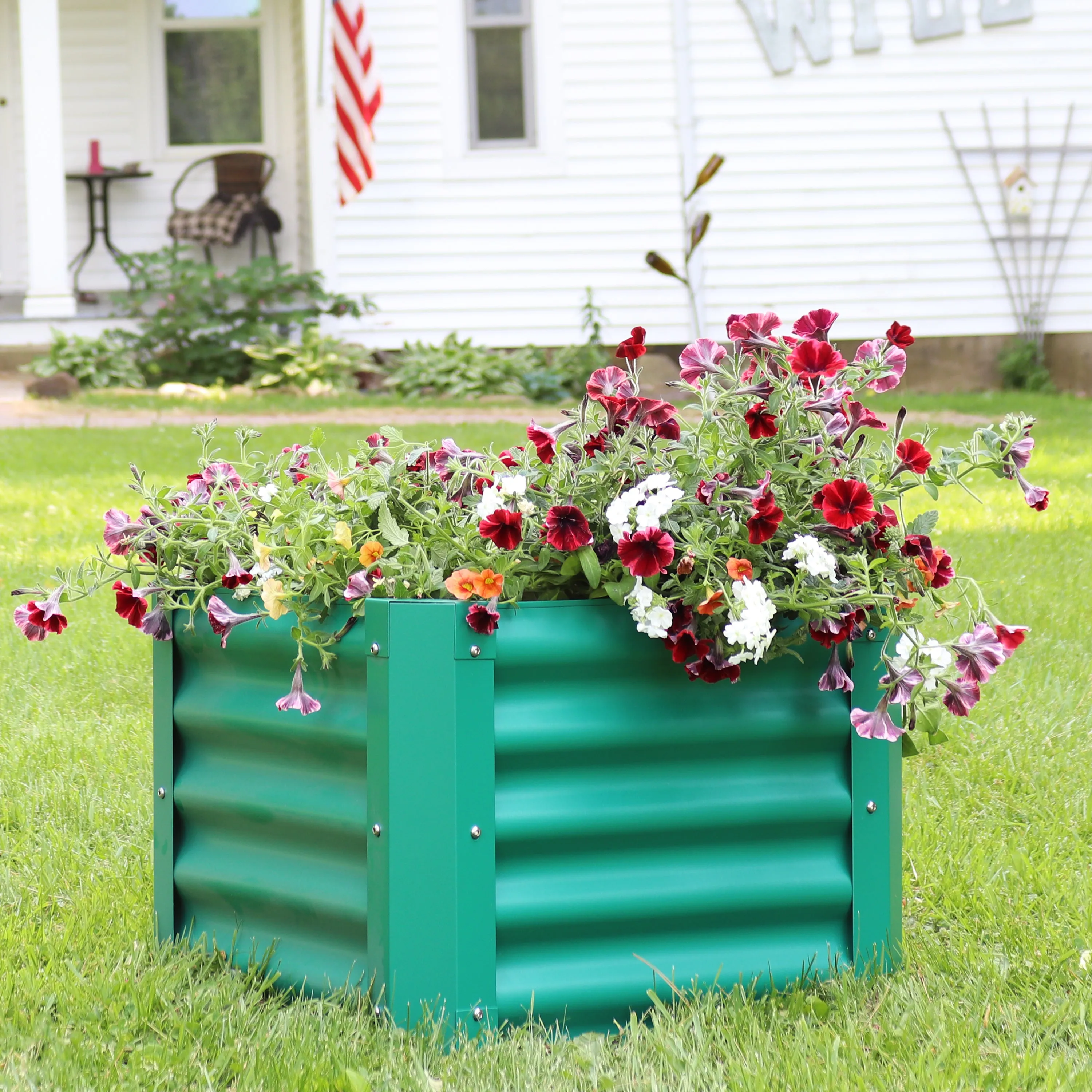 Sunnydaze 22" Square Steel Raised Garden Bed