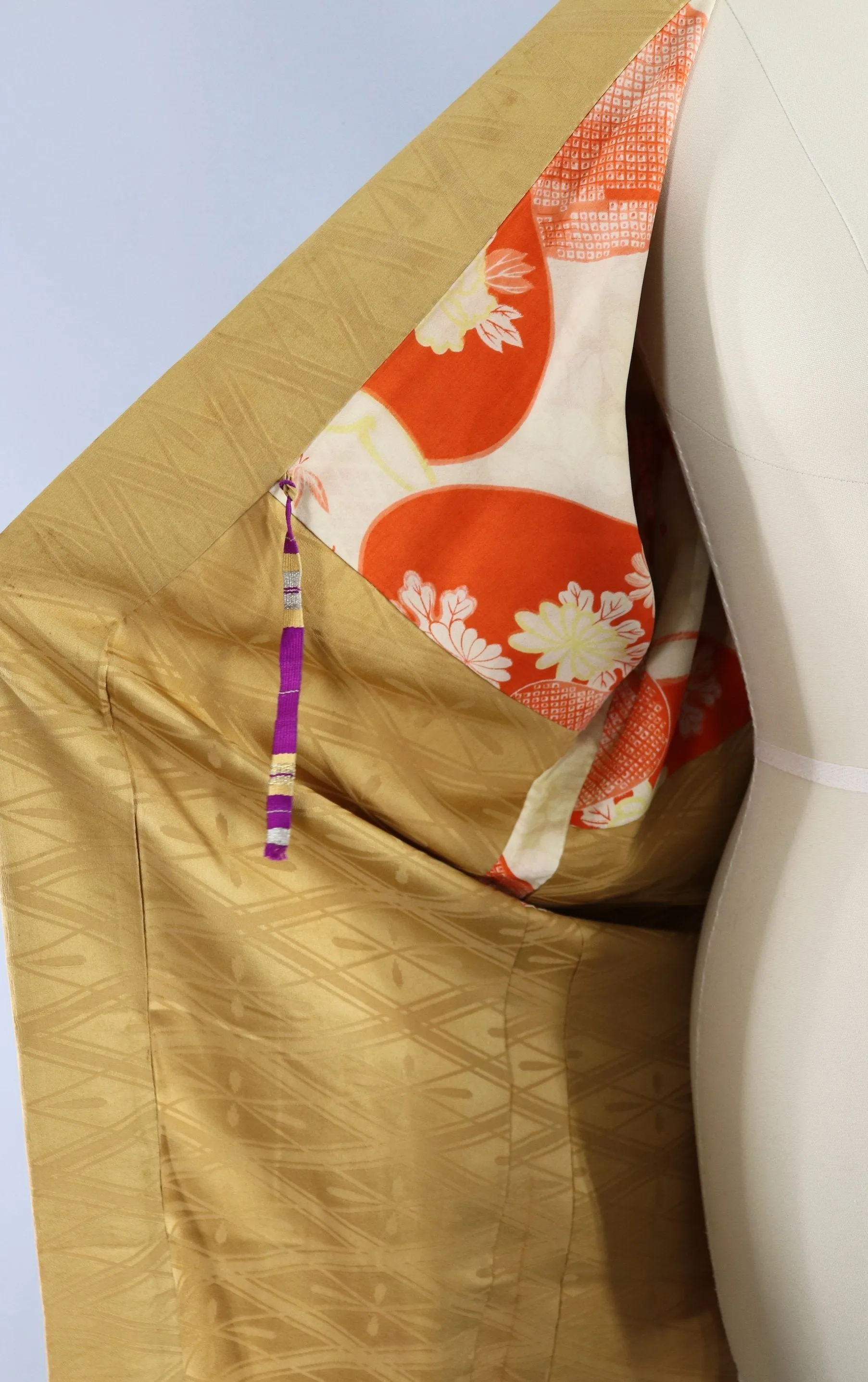 Vintage Silk Kimono Jacket / Gold and Maroon Shibori Floral