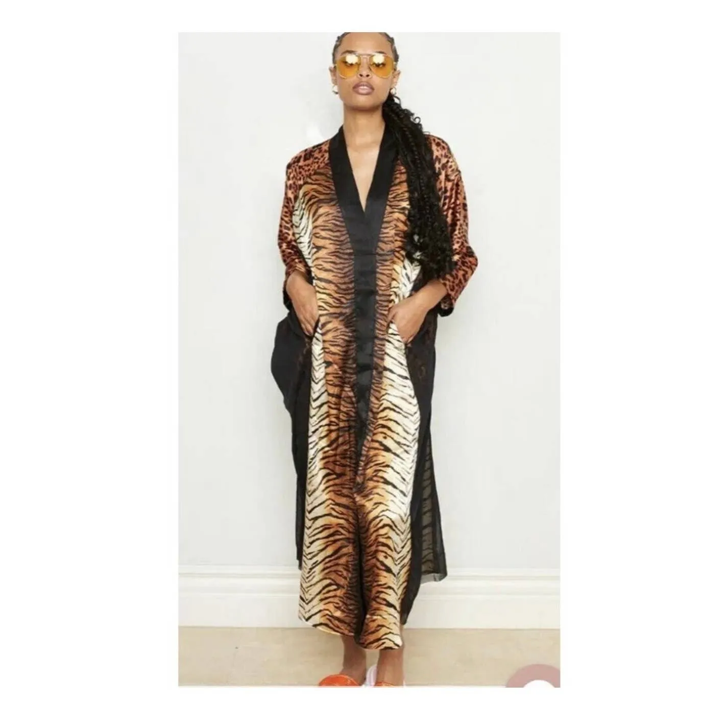 We are HAH Haht Eye of the Tiger Caftan Kimono Robe Size Small New