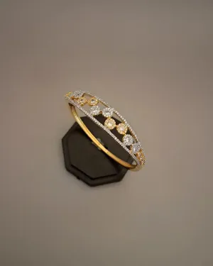 Zevarly Subhi Two Tone Openable Universal Size AD Bracelet